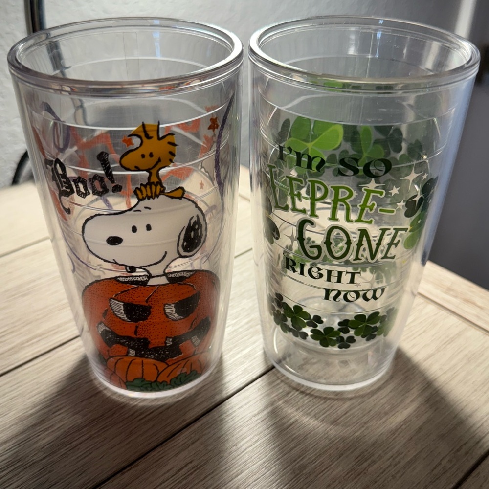 Tervis Snoopy and Shamrock Tumbler Set of 2 16oz - Picture 1 of 5